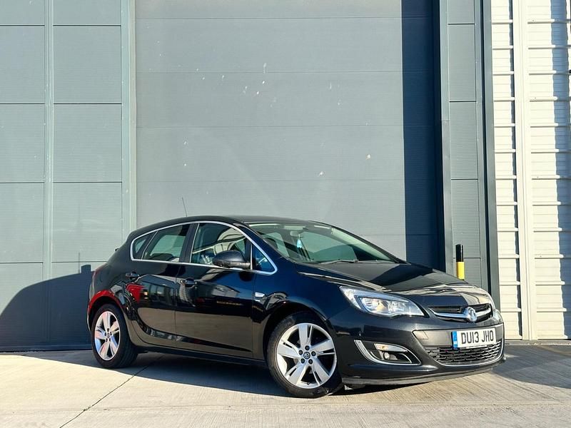 Used Vauxhall Astra SRi 2013 Black Hatchback