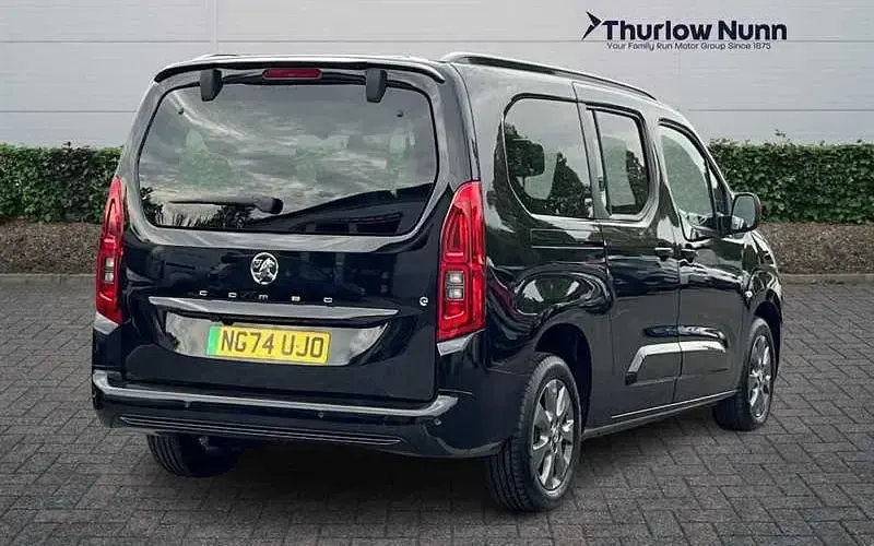 Used Vauxhall Combo Ultimate 100 kW (136 HP) 2026 MPV