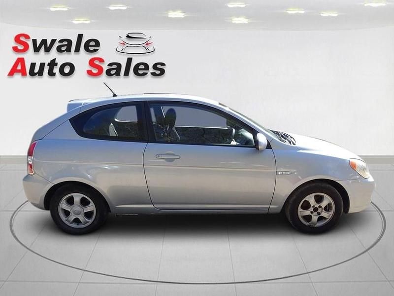 Used Hyundai Accent 2007 Silver Hatchback