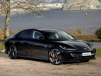 Gebraucht Citroën C4 PureTech 131 PS (96 kW) 2022 Schwarz SUV