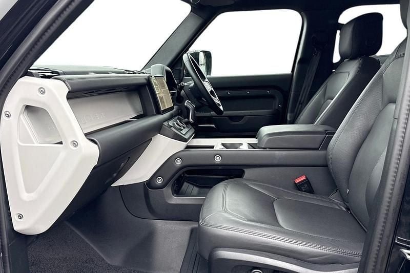 Used Land Rover Defender HSE Dynamic 2024 Black Estate