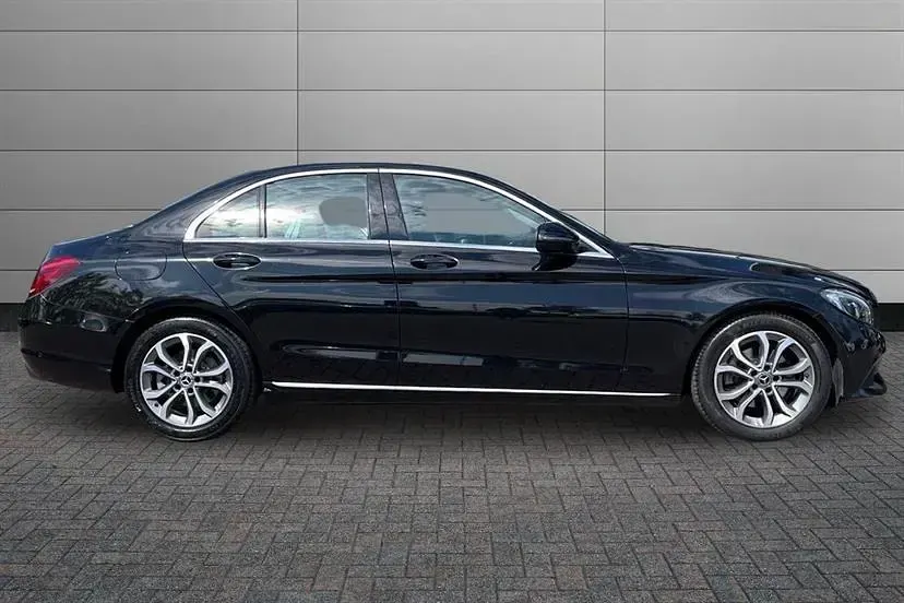 Used Mercedes C220 170 HP (125 kW) 2017 Black Sedan