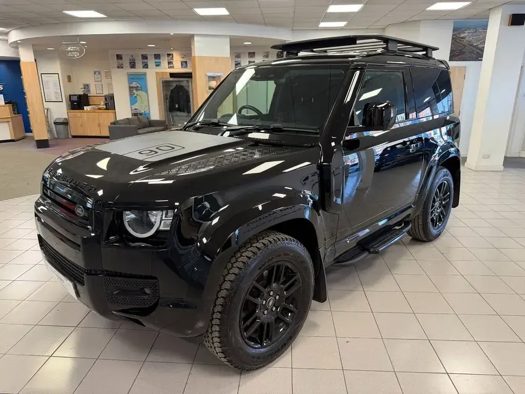 Used Land Rover Defender S 250 HP (183 kW) 2023 Black SUV