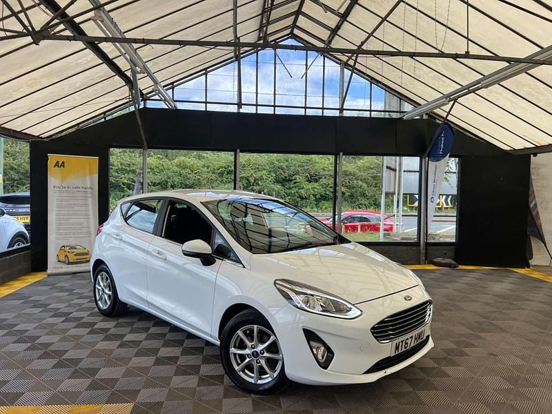 White Used 2018 Ford Fiesta Zetec Hatchback | £7,995 (Good price) - Image 1/4