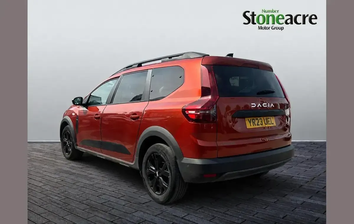Used Dacia Jogger Extreme 110 HP (80 kW) 2023 Brown MPV