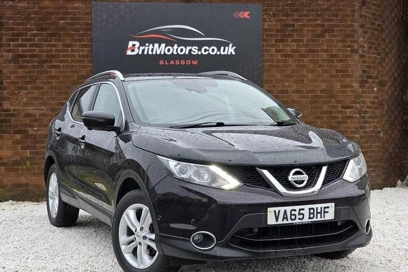 Black Used 2016 Nissan Qashqai Tekna SUV | £7,245 (Good price) - Image 1/1