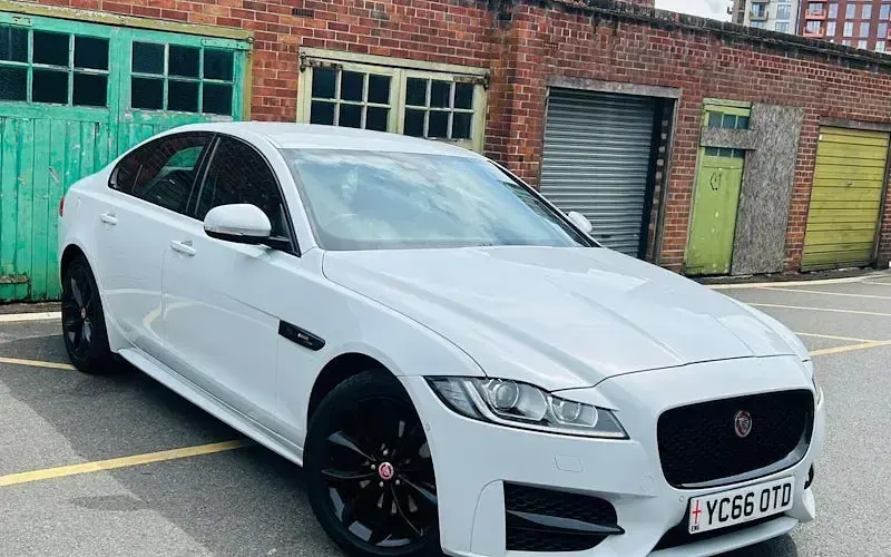 Used Jaguar XF R-Sport 179 HP (131 kW) 2020 Sedan