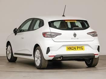 Used Renault Clio V Evolution 90 HP (66 kW) 2024 White Hatchback