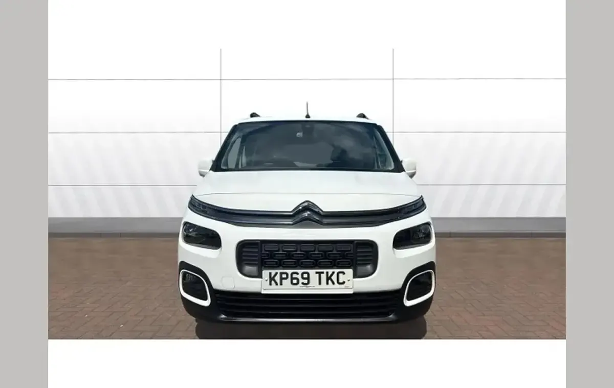 Used Citroën Berlingo Flair 128 HP (94 kW) 2019 White MPV