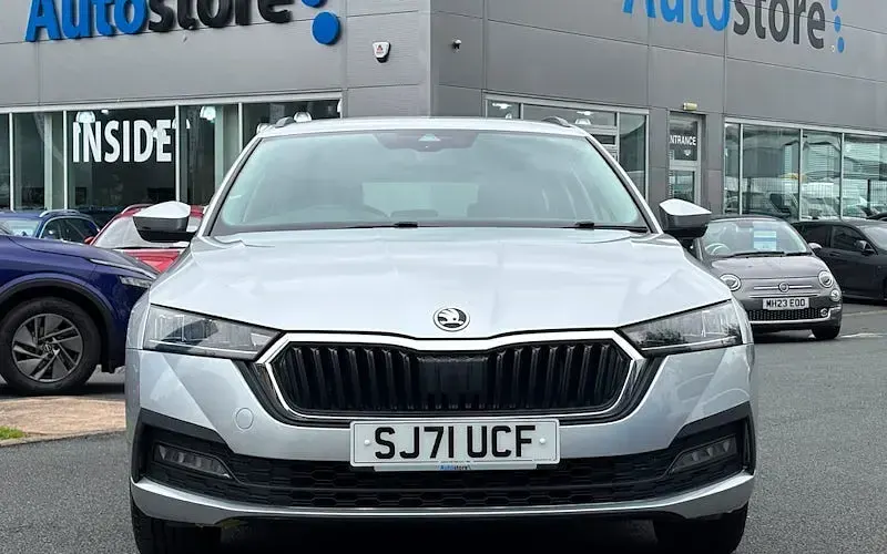 Used Skoda Octavia SE 150 HP (110 kW) 2024 Estate