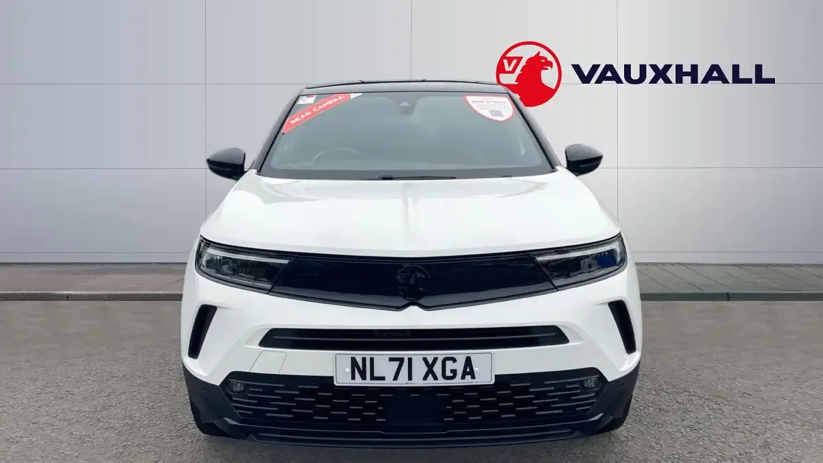 Used Vauxhall Mokka SRi 100 HP (73 kW) 2021 White SUV