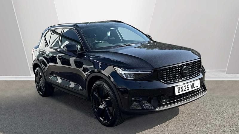 Used 2025 Volvo XC40 Plus SUV | £36,895 (Expensive) - Image 1/3