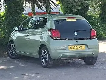 Used Peugeot 108 Collection 72 HP (52 kW) 2020 Green Hatchback