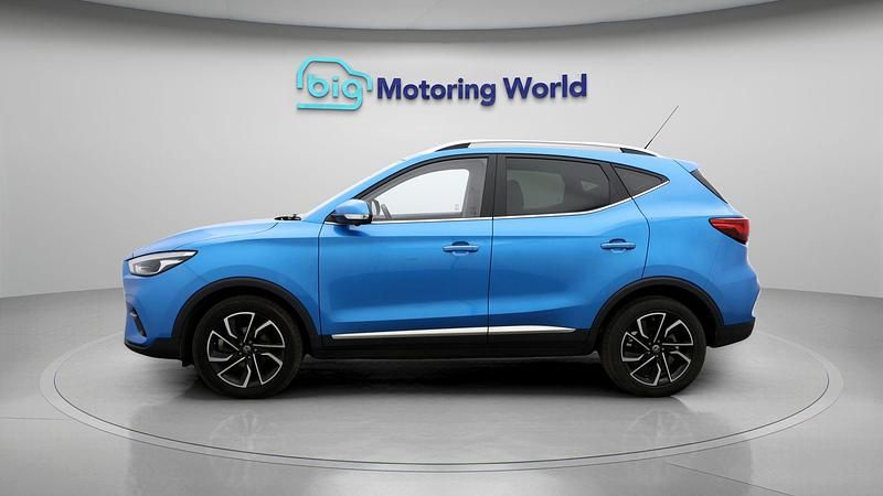 Used MG ZS Exclusive 106 HP (77 kW) 2023 Blue SUV