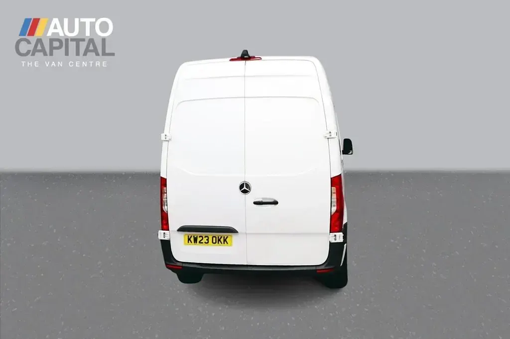 Used Mercedes Sprinter Premium 150 HP (110 kW) 2023 White Van