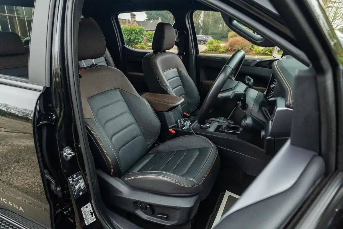 Used VW Amarok Aventura 237 HP (174 kW) 2024 Black Pickup