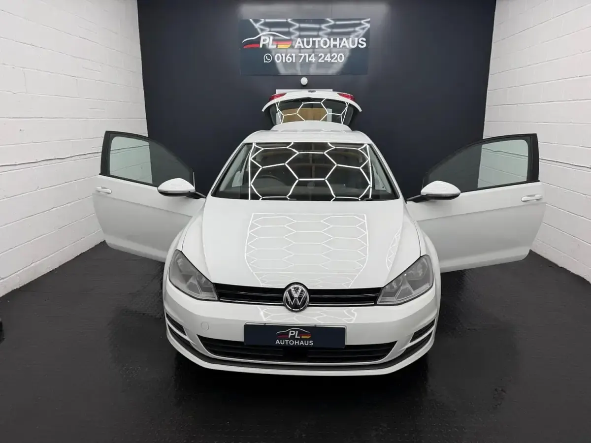 Used VW Golf VII SE 125 HP (91 kW) 2013 White Hatchback