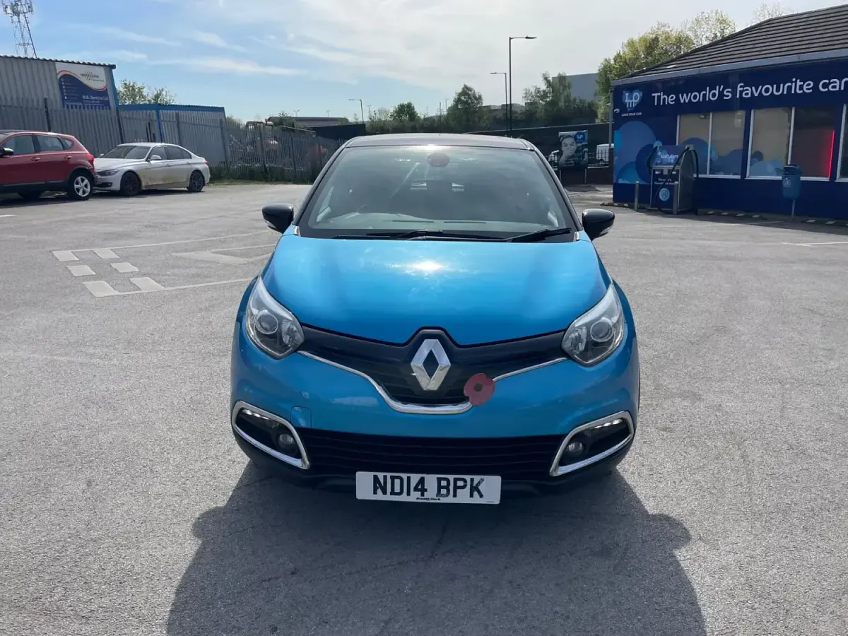 Usado Renault Captur Dynamique 90 HP (66 kW) 2014 Azul SUV