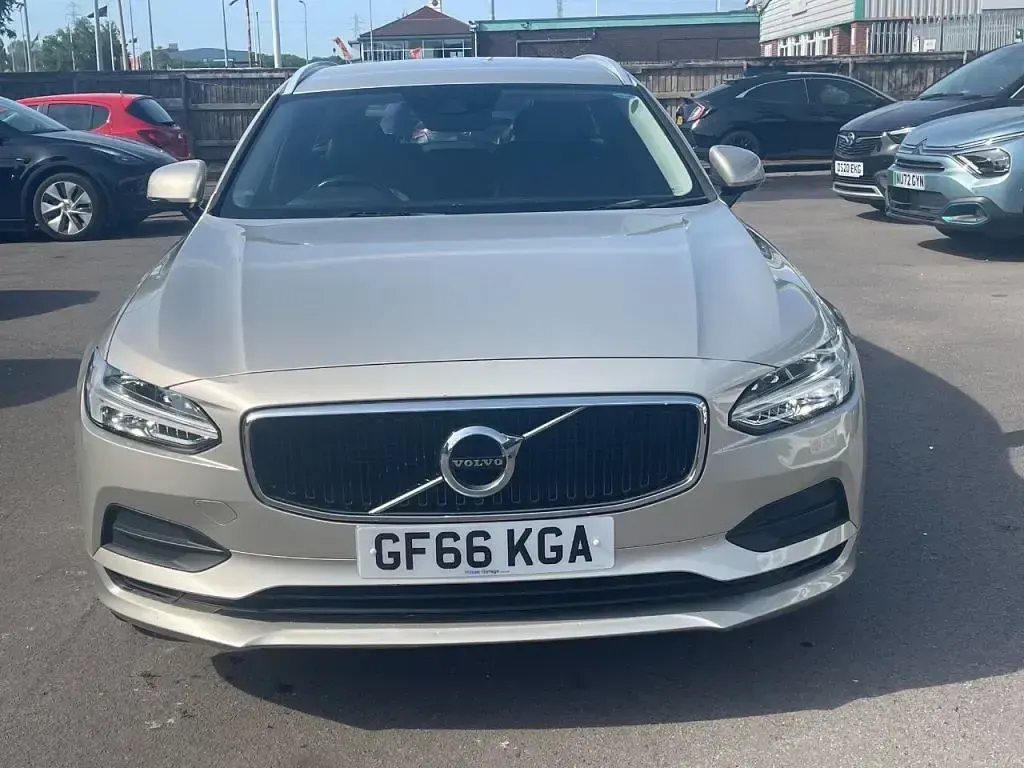 Used Volvo V90 Momentum 2016 Gold Estate