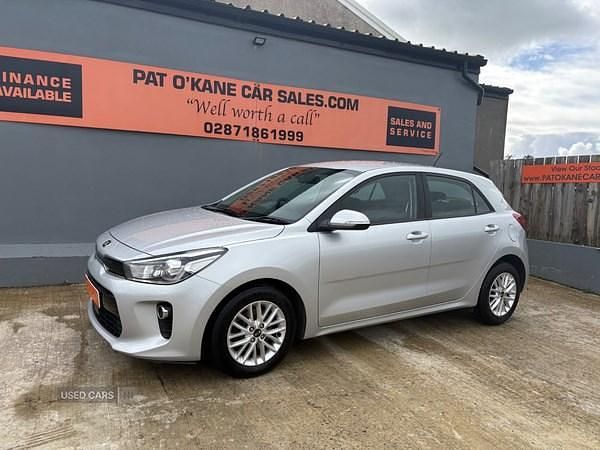 Used Kia Rio 76 HP (55 kW) 2017 Silver Hatchback