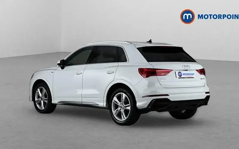 Używany Audi Q3 S-Line 150 KM (110 kW) 2023 SUV