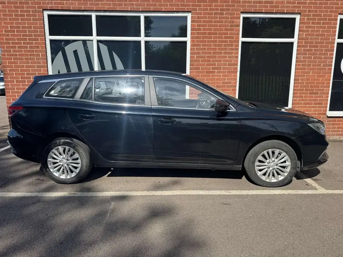 Used MG MG5 EV Excite 114 kW (156 HP) 2022 Black Estate