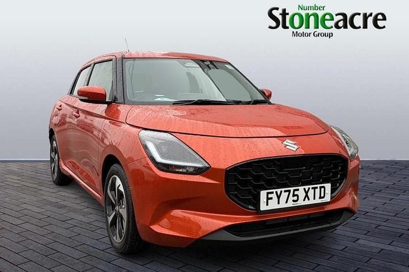 New Suzuki Swift 82 HP (60 kW) 2025 White Hatchback