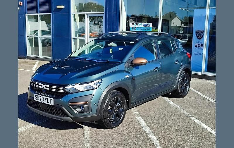 Used Dacia Sandero Extreme 90 HP (66 kW) 2023 Green Hatchback