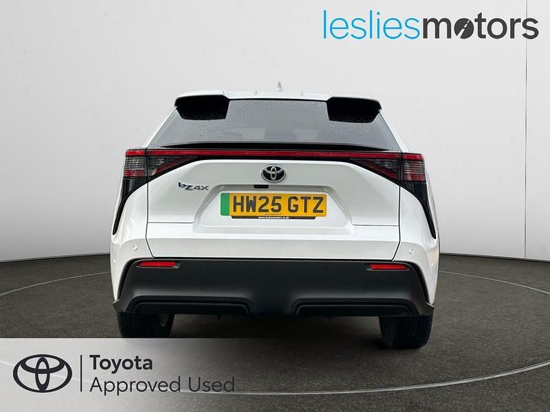 Used Toyota bZ4X 150 kW (204 HP) 2025 White SUV