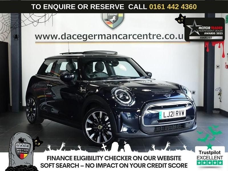 Black Used 2021 Mini Cooper SE Hatch Hatchback | £15,898 (Fair price) - Image 1/3