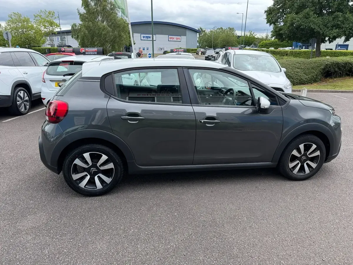 Used Citroën C3 Feel 82 HP (60 kW) 2017 Grey Hatchback