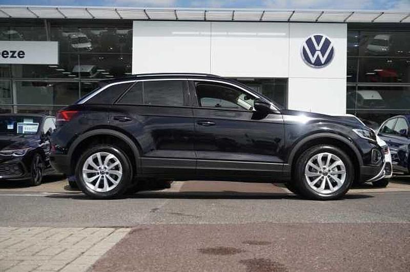 Used VW T-Roc 150 HP (110 kW) 2025 SUV