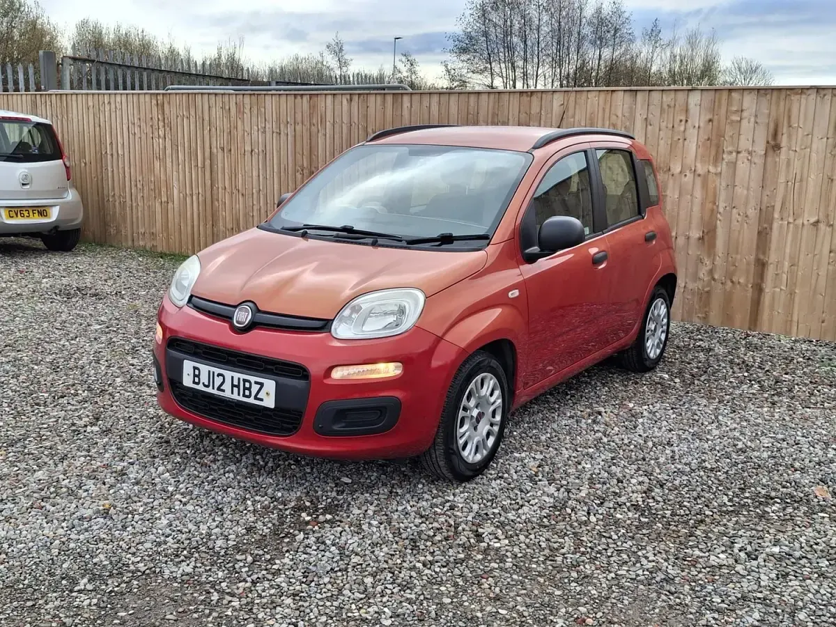 Used Fiat Panda Easy 69 HP (50 kW) 2012 Red Hatchback