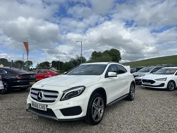 Used Mercedes GLA220 AMG line 177 HP (130 kW) 2016 White SUV