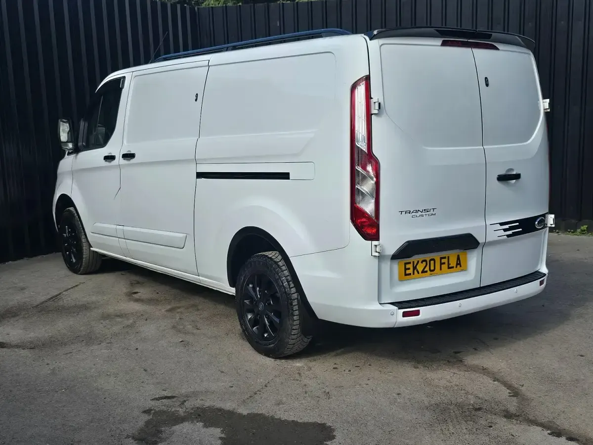 Used Ford Transit Custom 130 HP (95 kW) 2020 White Van