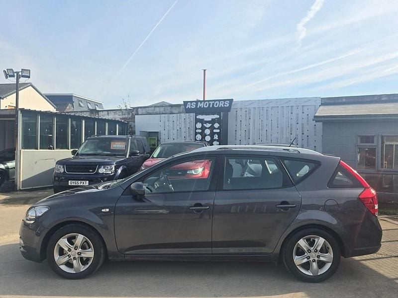 Used Kia Ceed 124 HP (91 kW) 2011 Grey Hatchback