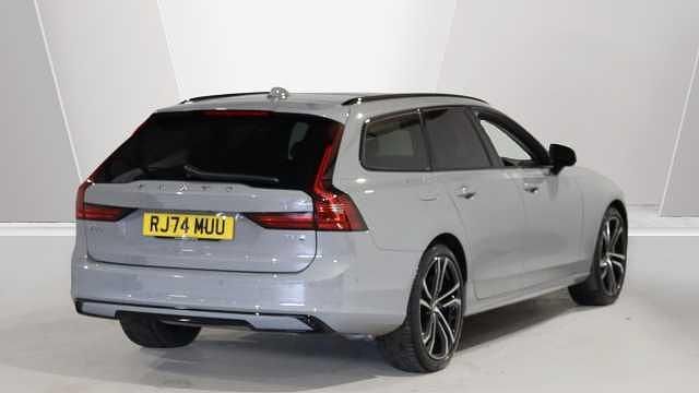 Used Volvo V90 Ultra 455 HP (334 kW) 2025 Estate