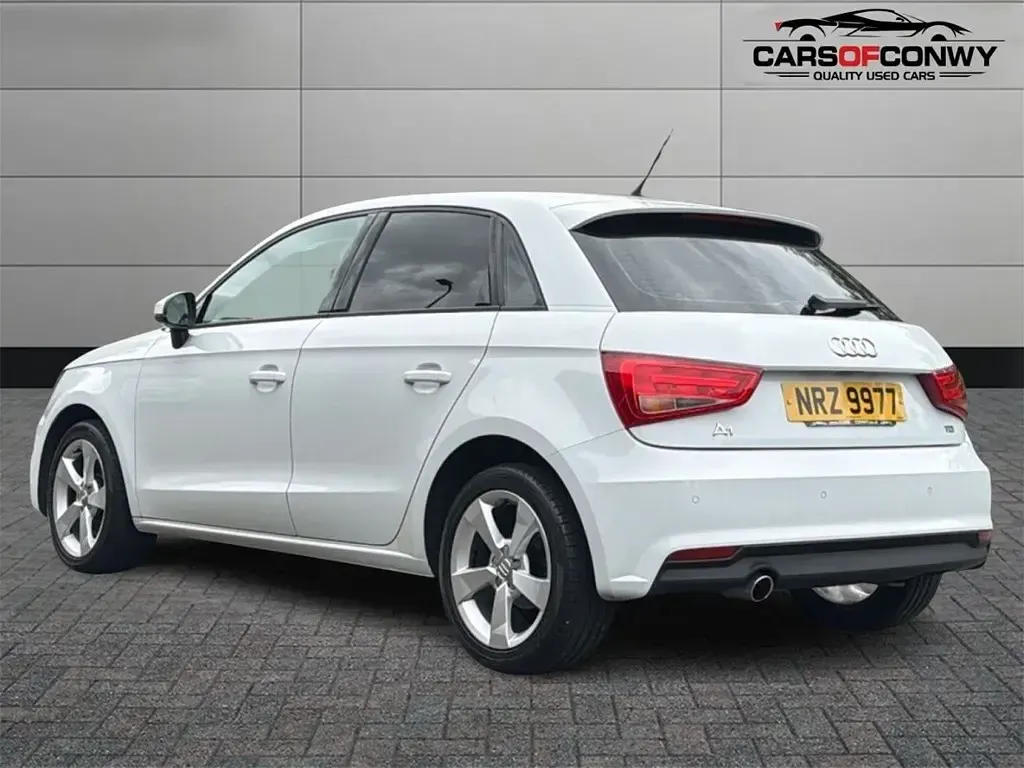 Used Audi A1 Sportback Sport 116 HP (85 kW) 2018 White Hatchback