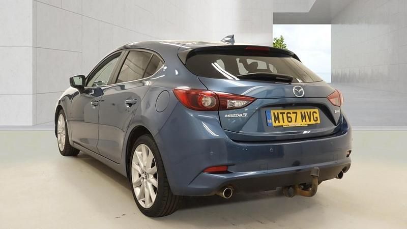 Begagnad Mazda 3 Inclusive 150 HK (110 kW) 2018 Blå Halvkombi