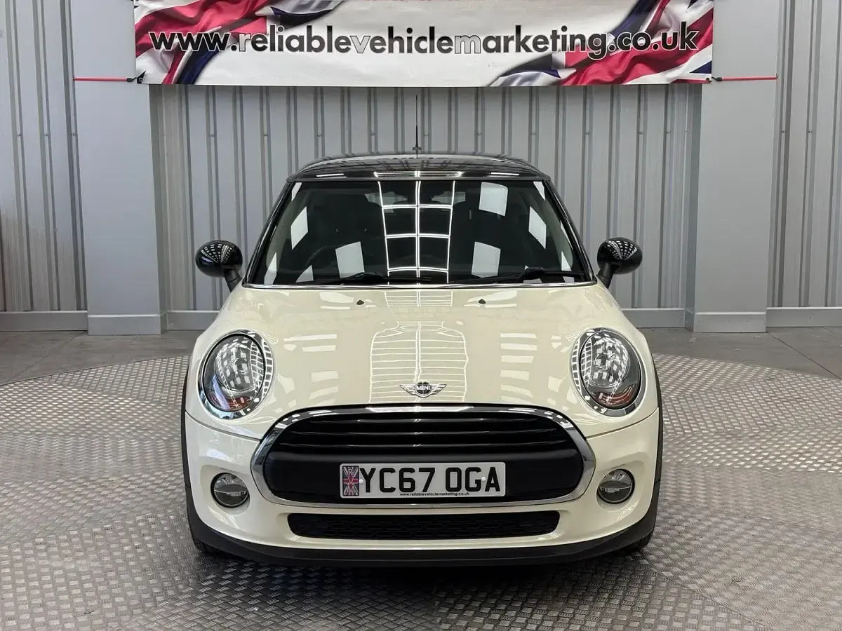 Used Mini One D Hatch 95 HP (69 kW) 2017 White Hatchback