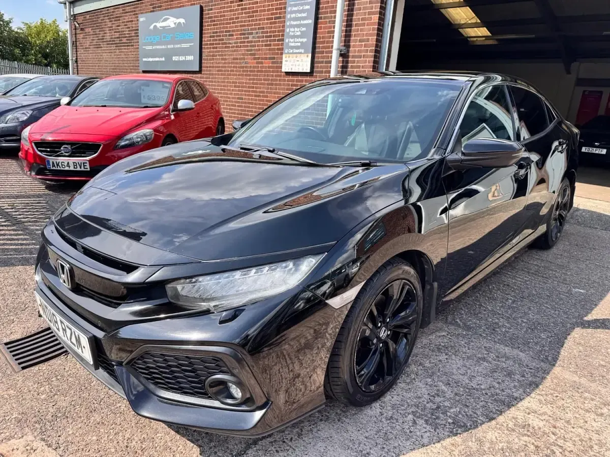 Used Honda Civic EX 120 HP (88 kW) 2018 Black Hatchback