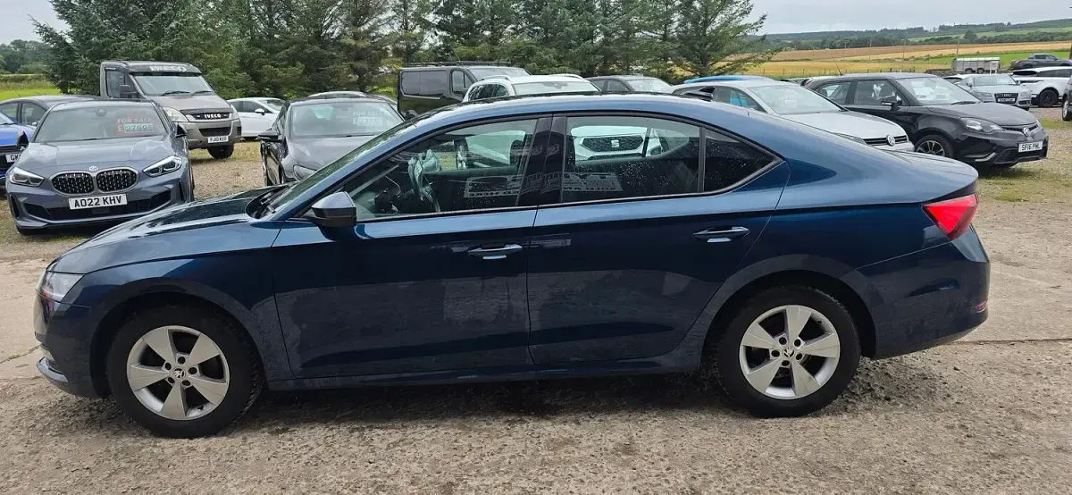Used Skoda Octavia SE First Edition 150 HP (110 kW) 2020 Blue Hatchback