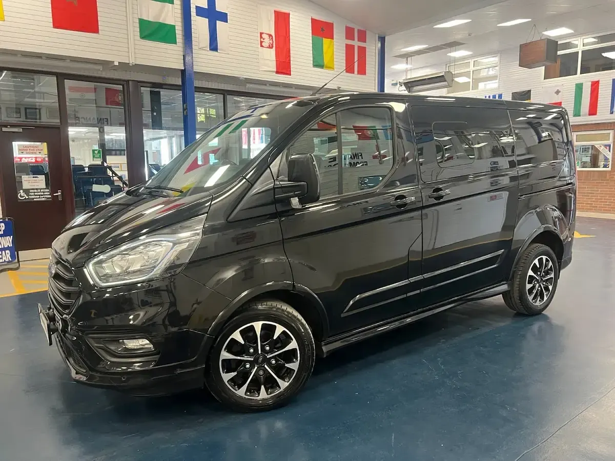 Used Ford Transit Custom Sport 185 HP (136 kW) 2022 Black Van