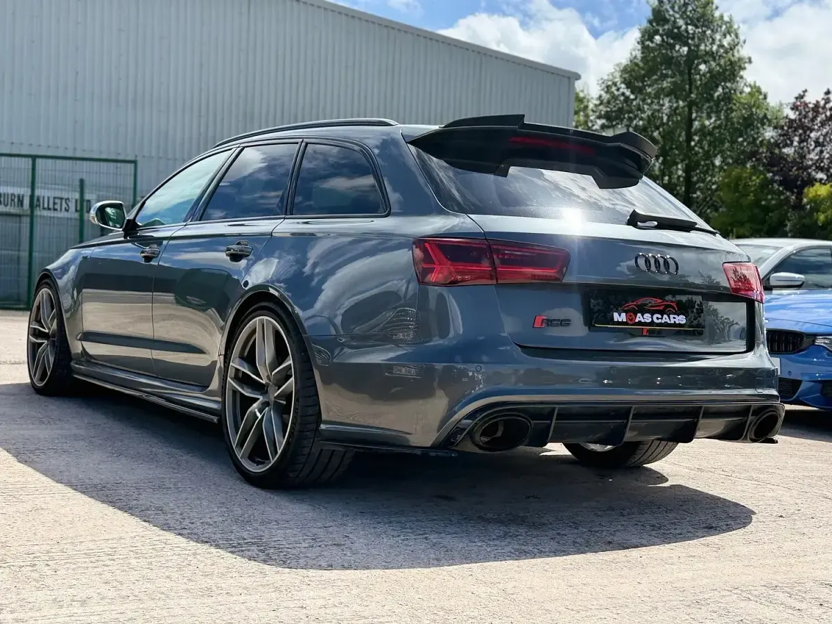Used Audi RS6 Design 560 HP (411 kW) 2016 Grey Estate