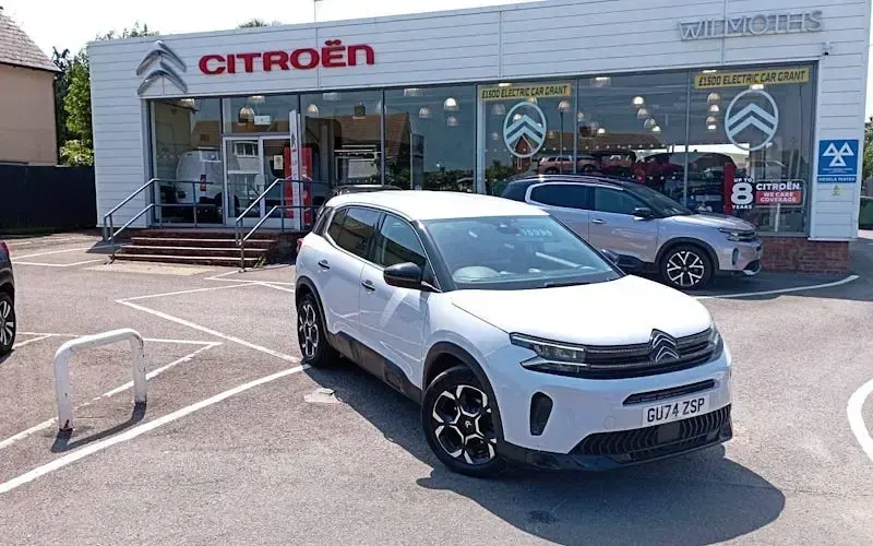 Used Citroën C5 PureTech 131 HP (96 kW) 2024 Hatchback