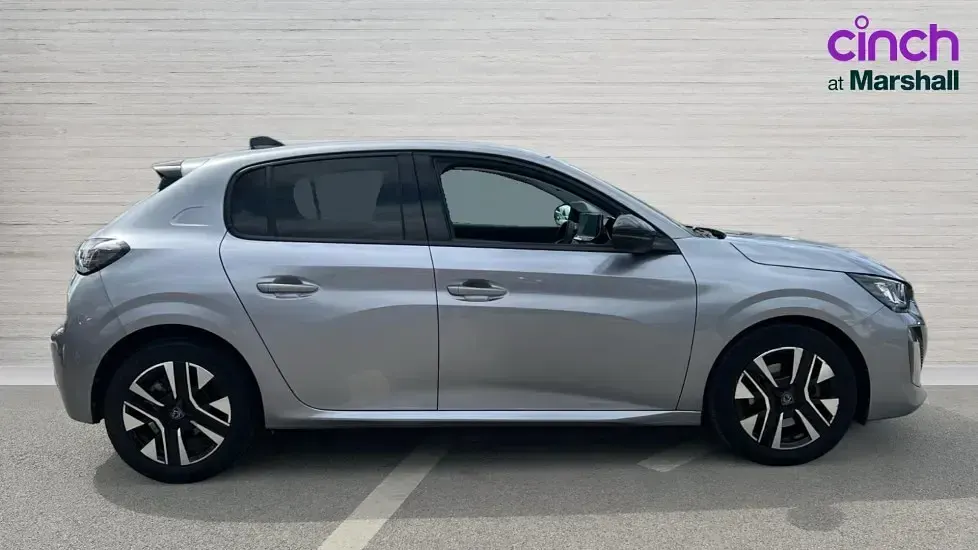 Begagnad Peugeot 208 Allure 101 HK (74 kW) 2025 Grå Halvkombi