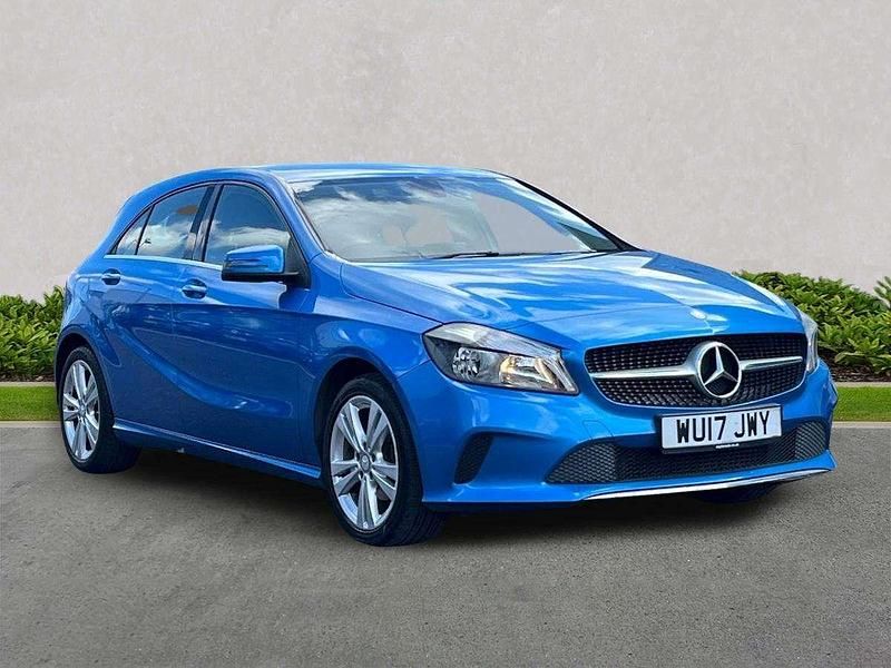 Used Mercedes A180 2017 Blue Hatchback