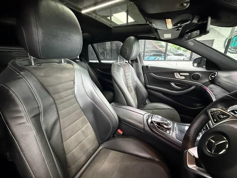 Begagnad Mercedes E220 AMG Line Premium 2017 Grå Kombi