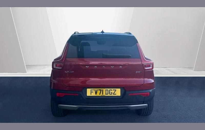 Used Volvo XC40 R-Design Pro 247 HP (181 kW) 2021 Red SUV