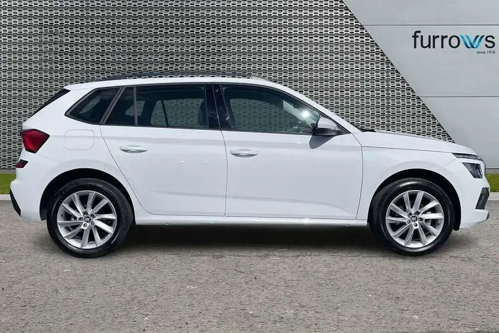 Used Skoda Kamiq SE 113 HP (83 kW) 2025 Moon white metallic SUV